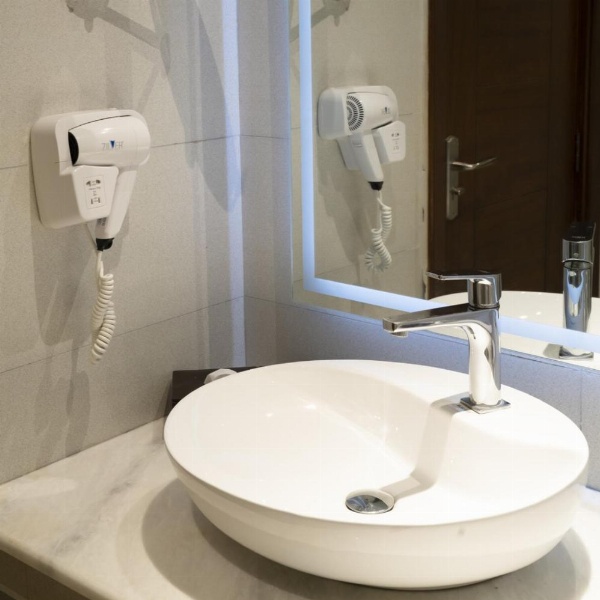 Indigo Heights Hotel & Suites image 12